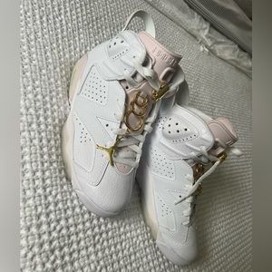 Women’s Jordan Gold Hoop Sneakers. Only worn once!